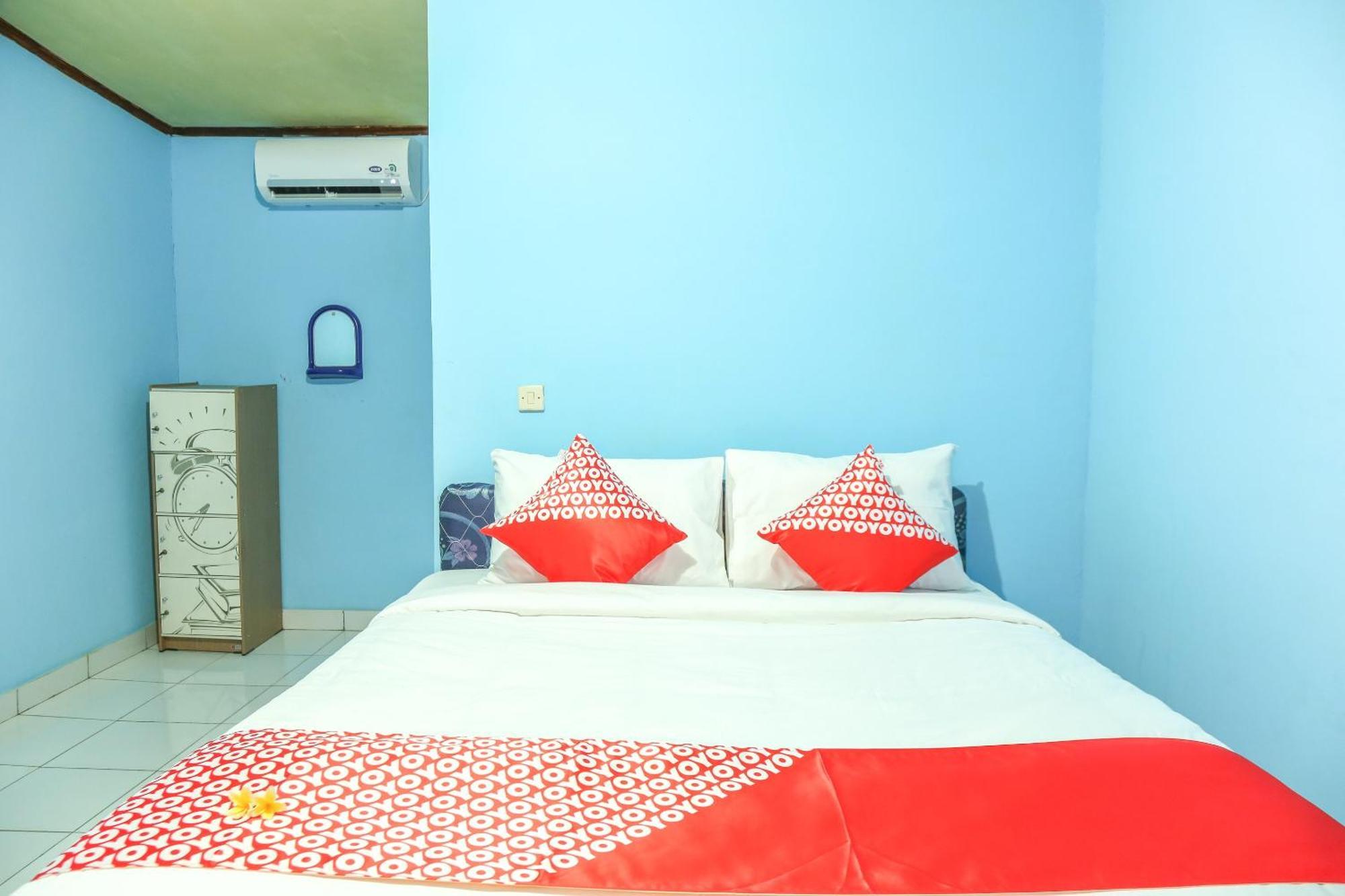 Oyo 1662 Zury Homestay Kuta  Dış mekan fotoğraf