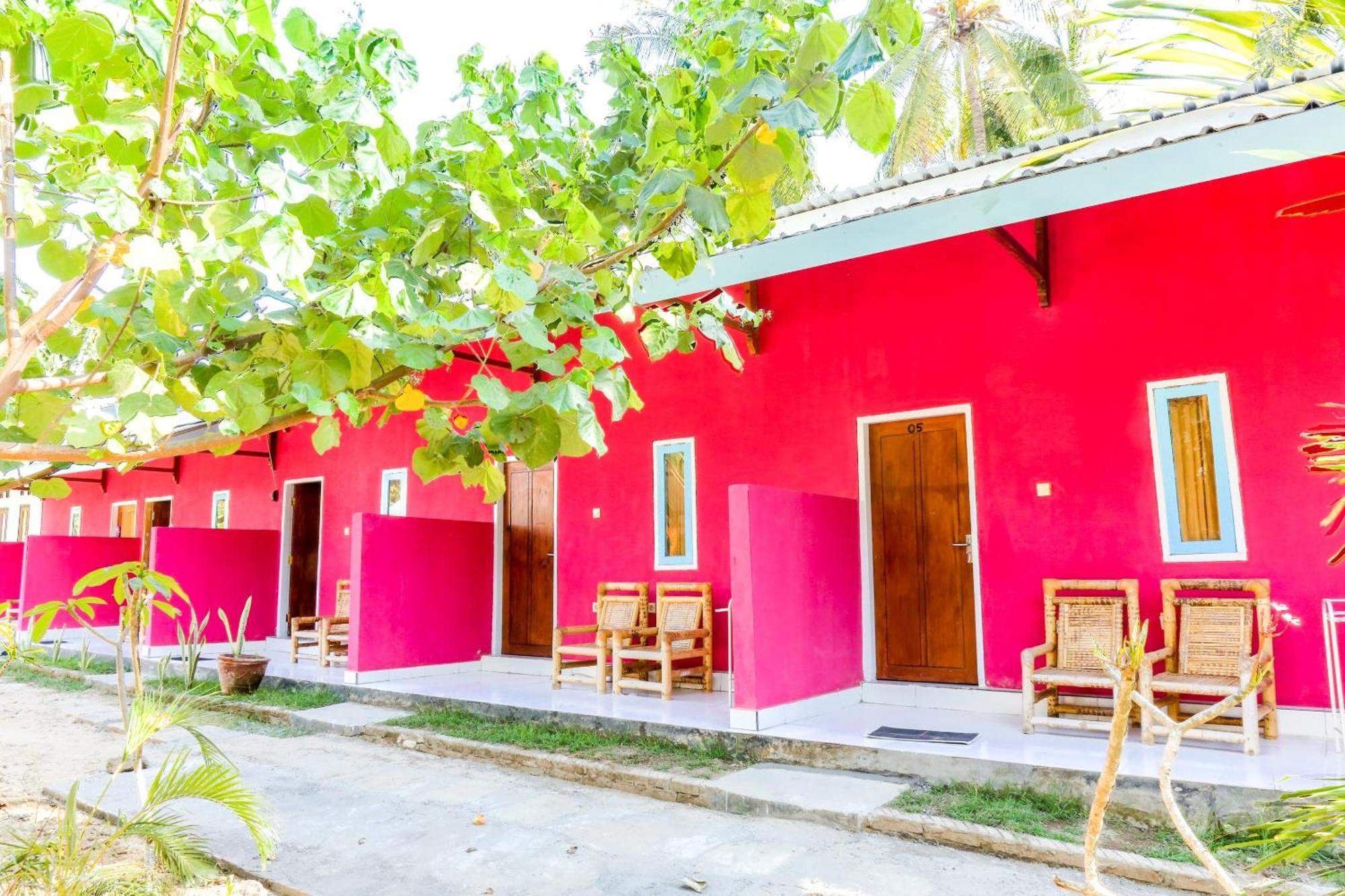 Oyo 1662 Zury Homestay Kuta  Dış mekan fotoğraf
