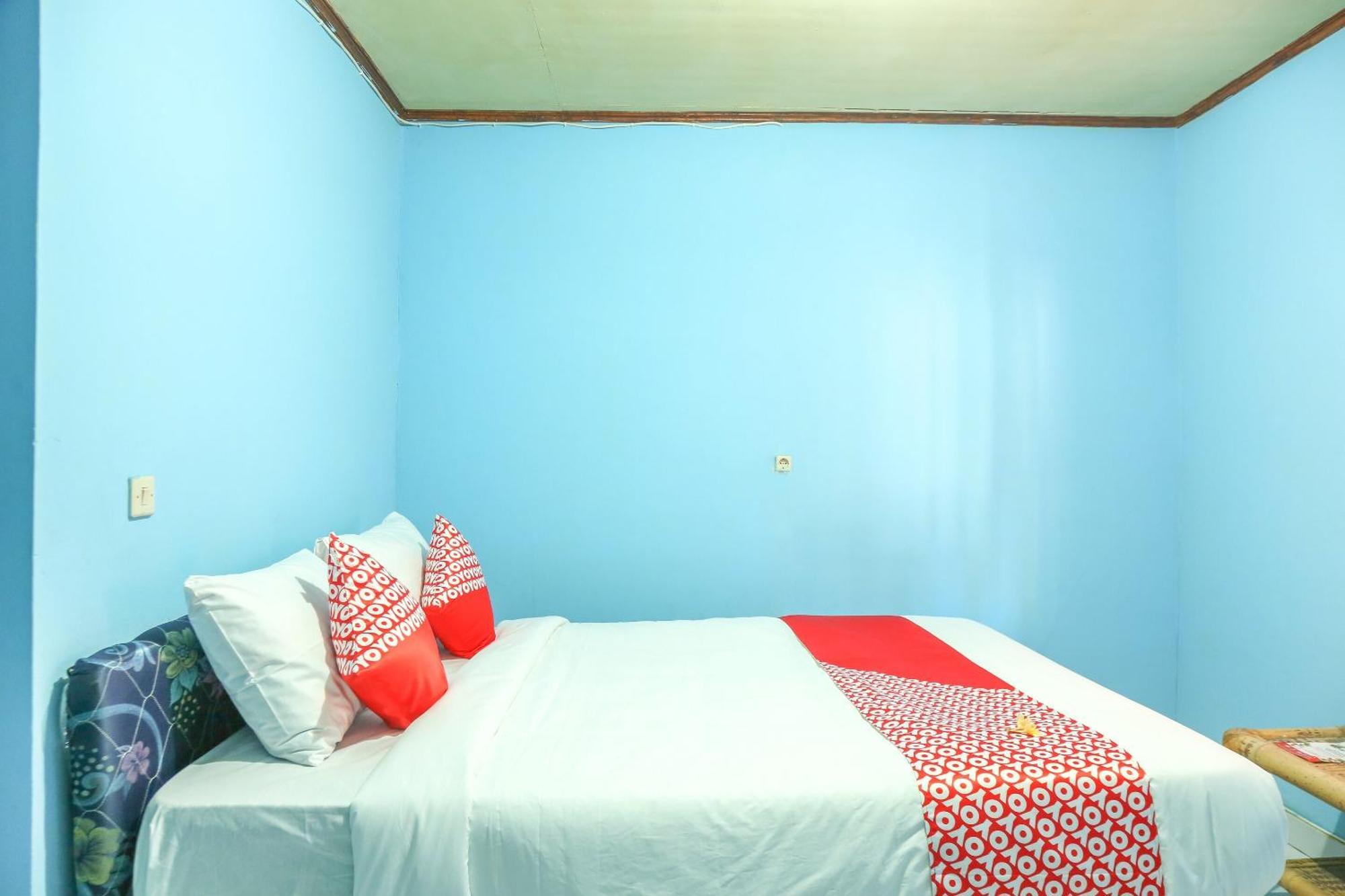 Oyo 1662 Zury Homestay Kuta  Dış mekan fotoğraf