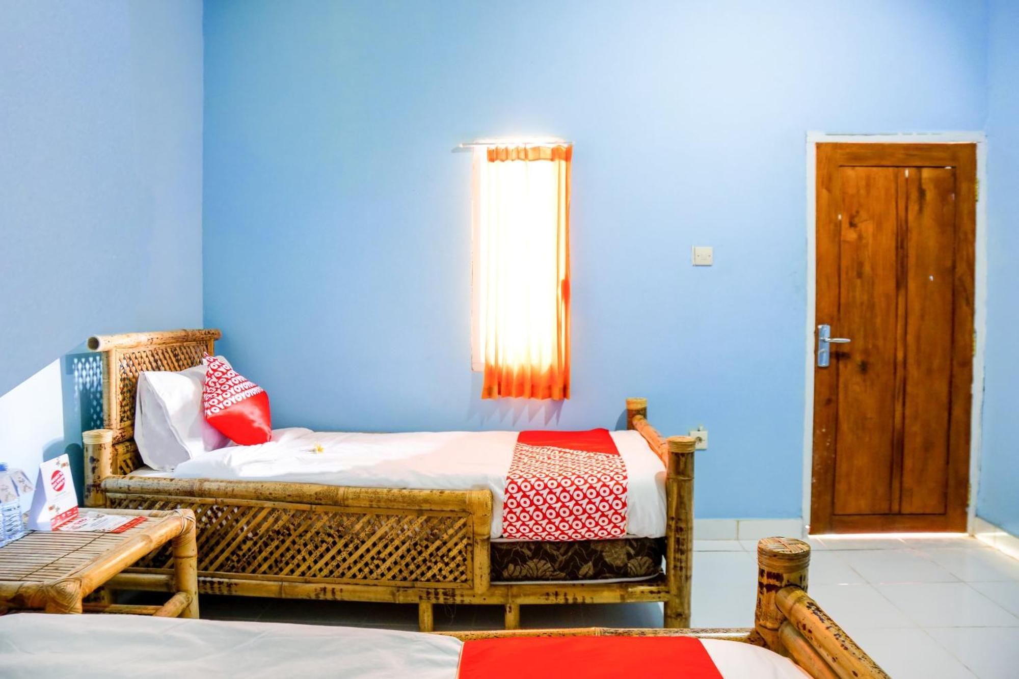 Oyo 1662 Zury Homestay Kuta  Dış mekan fotoğraf